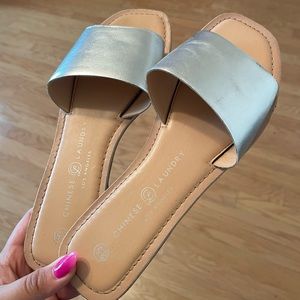 Sandal flats